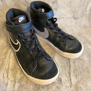 Blazer Mid '77 SE PS 'Playful Branding - Black'